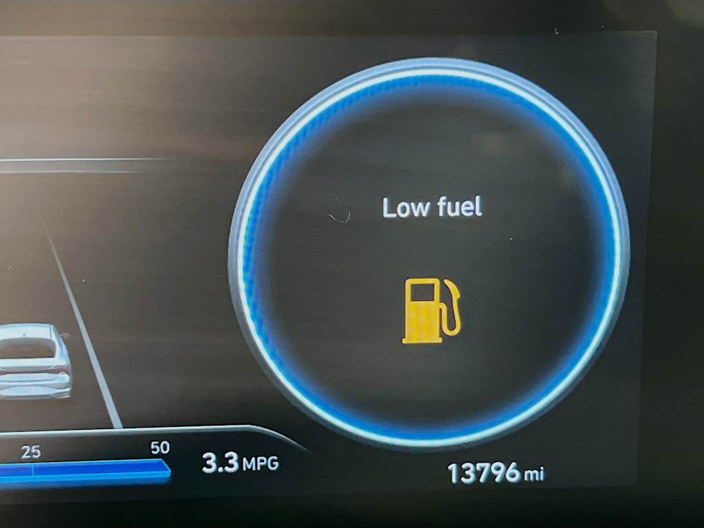 2023 Hyundai Elantra — photo 12