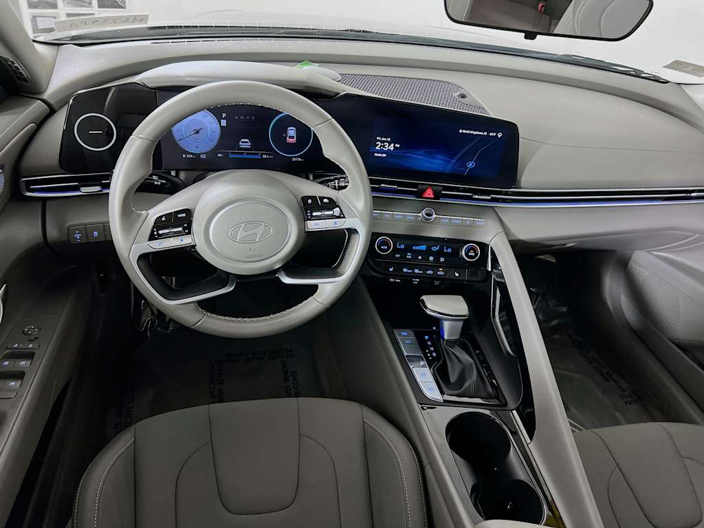 2024 Hyundai Elantra — photo 24