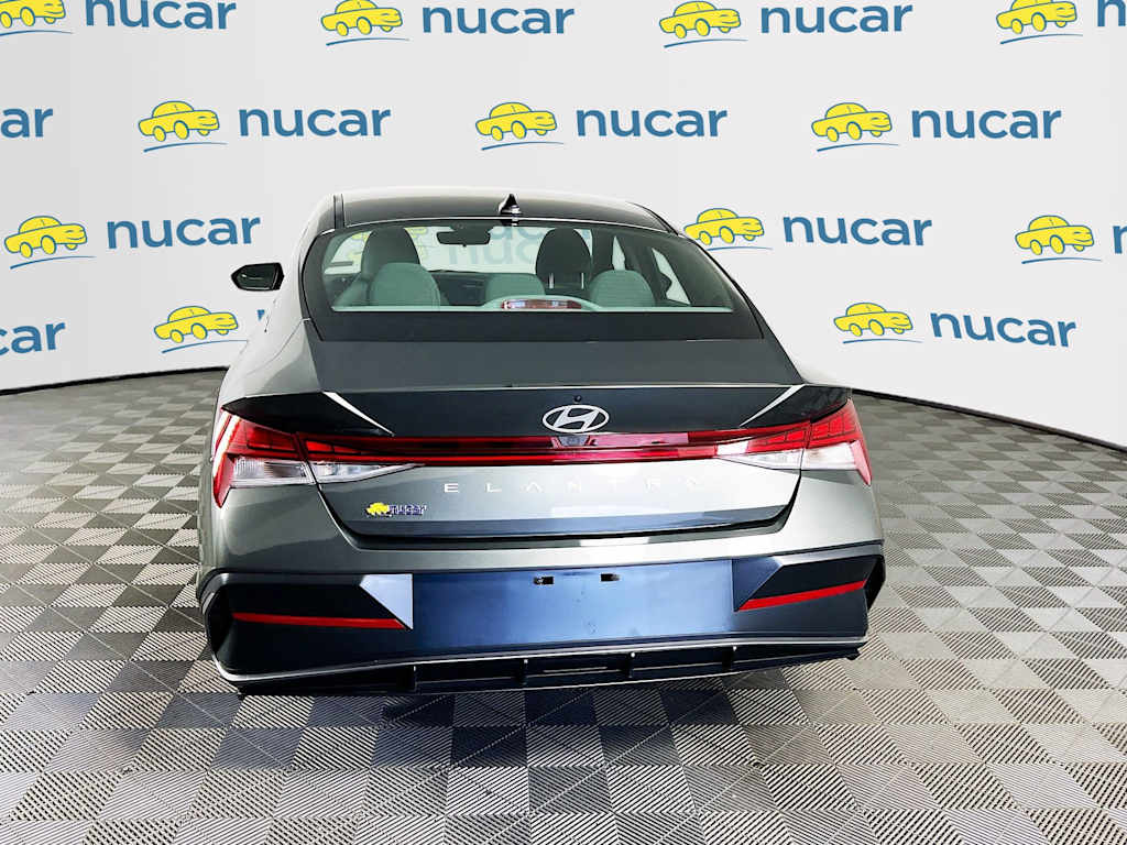 2024 Hyundai Elantra — photo 6