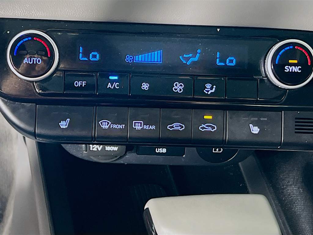2024 Hyundai Elantra — photo 21