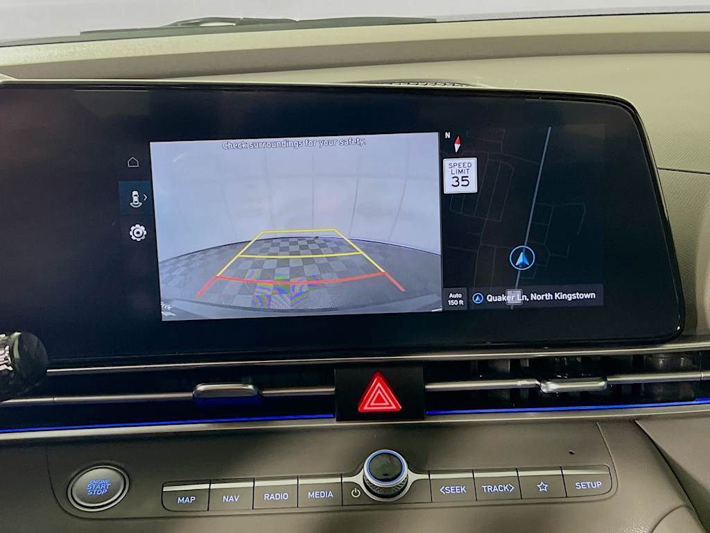 2024 Hyundai Elantra — photo 14
