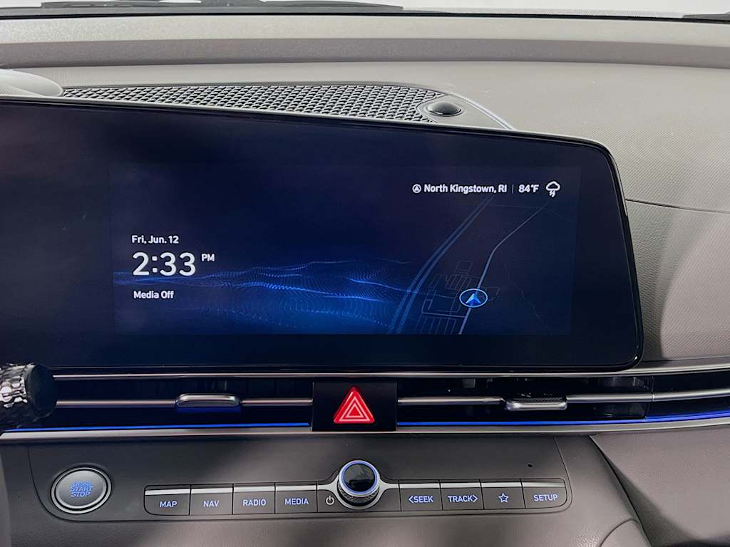 2024 Hyundai Elantra — photo 13