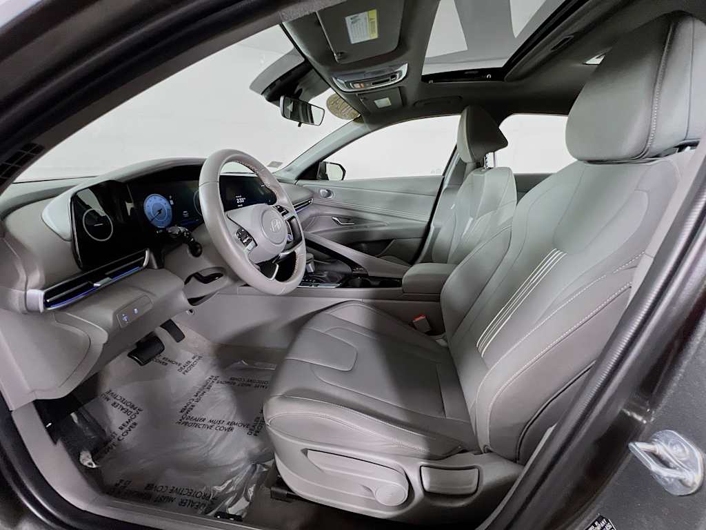 2024 Hyundai Elantra — photo 22