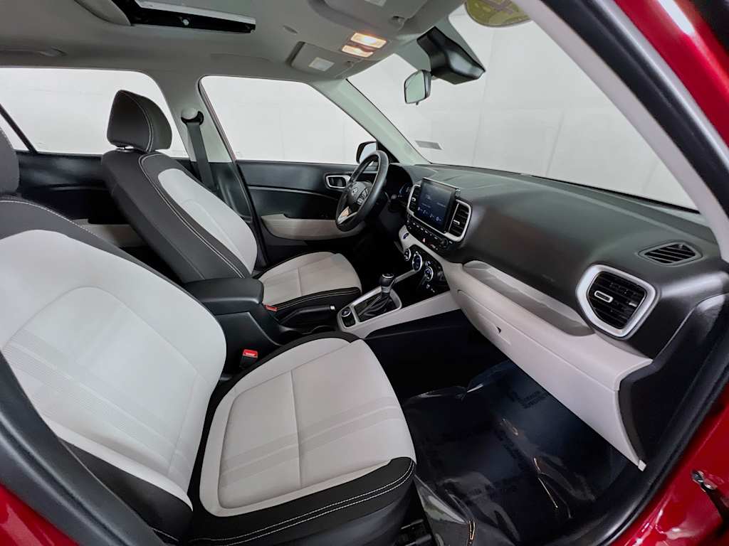 2024 Hyundai Venue — photo 28