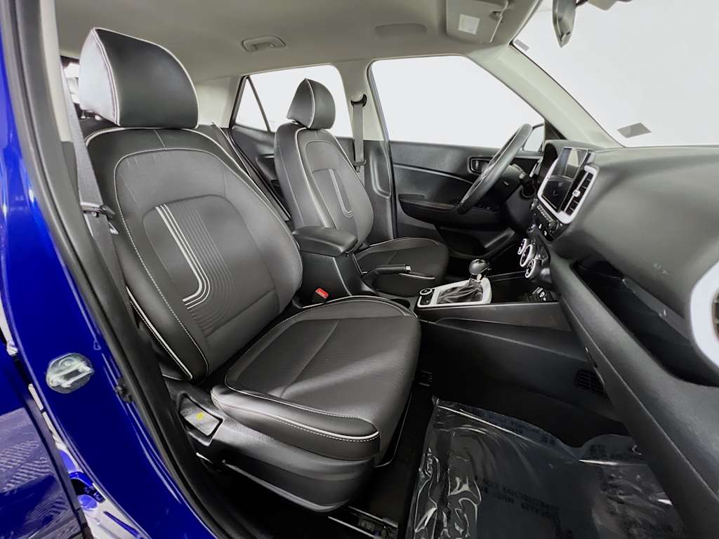 2025 Hyundai Venue — photo 28