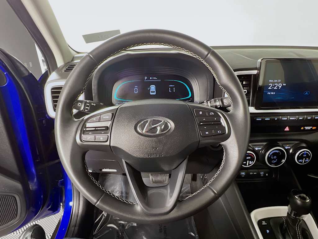 2025 Hyundai Venue — photo 11