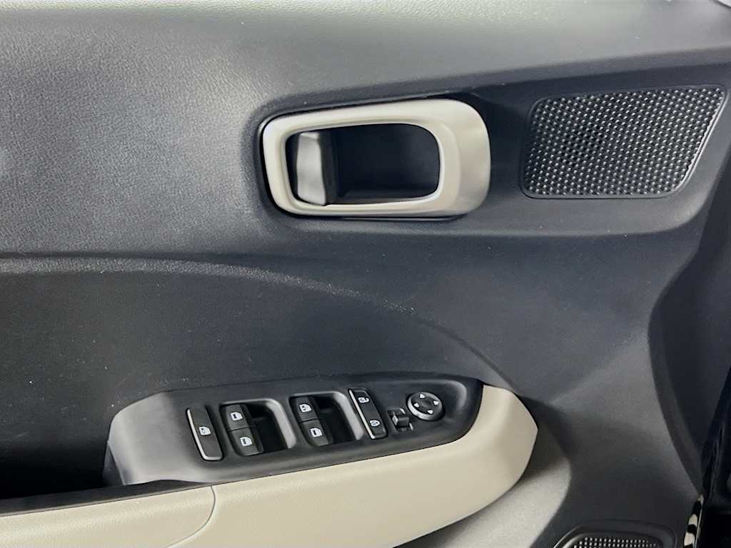 2026 Hyundai Venue — photo 18