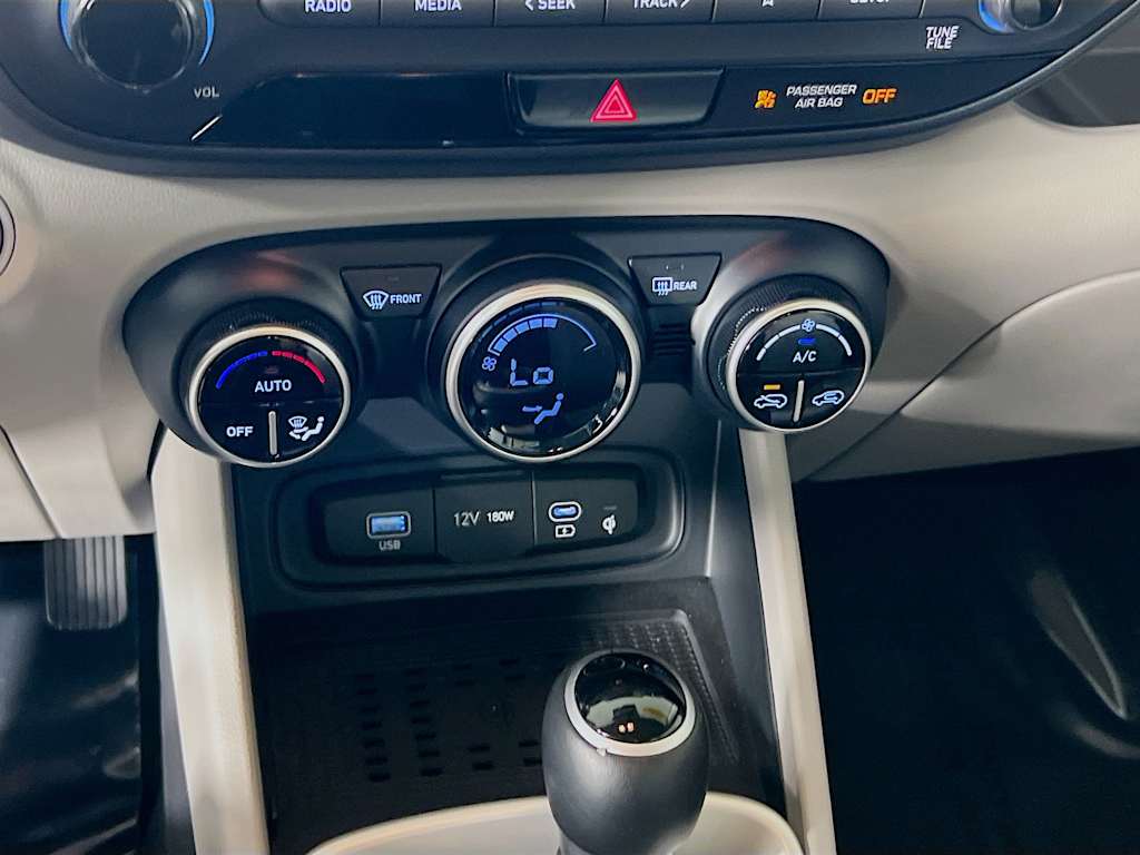 2026 Hyundai Venue — photo 16