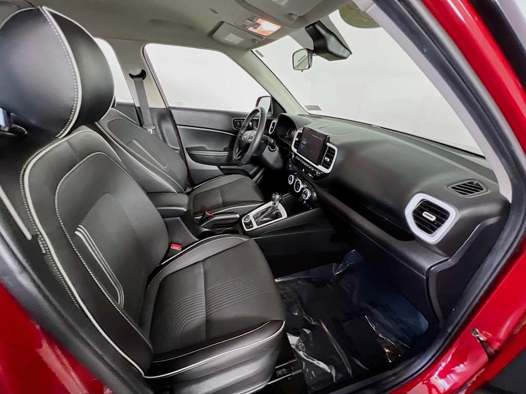 2023 Hyundai Venue — photo 28