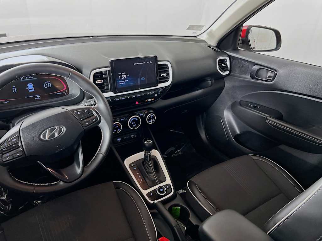 2023 Hyundai Venue — photo 24