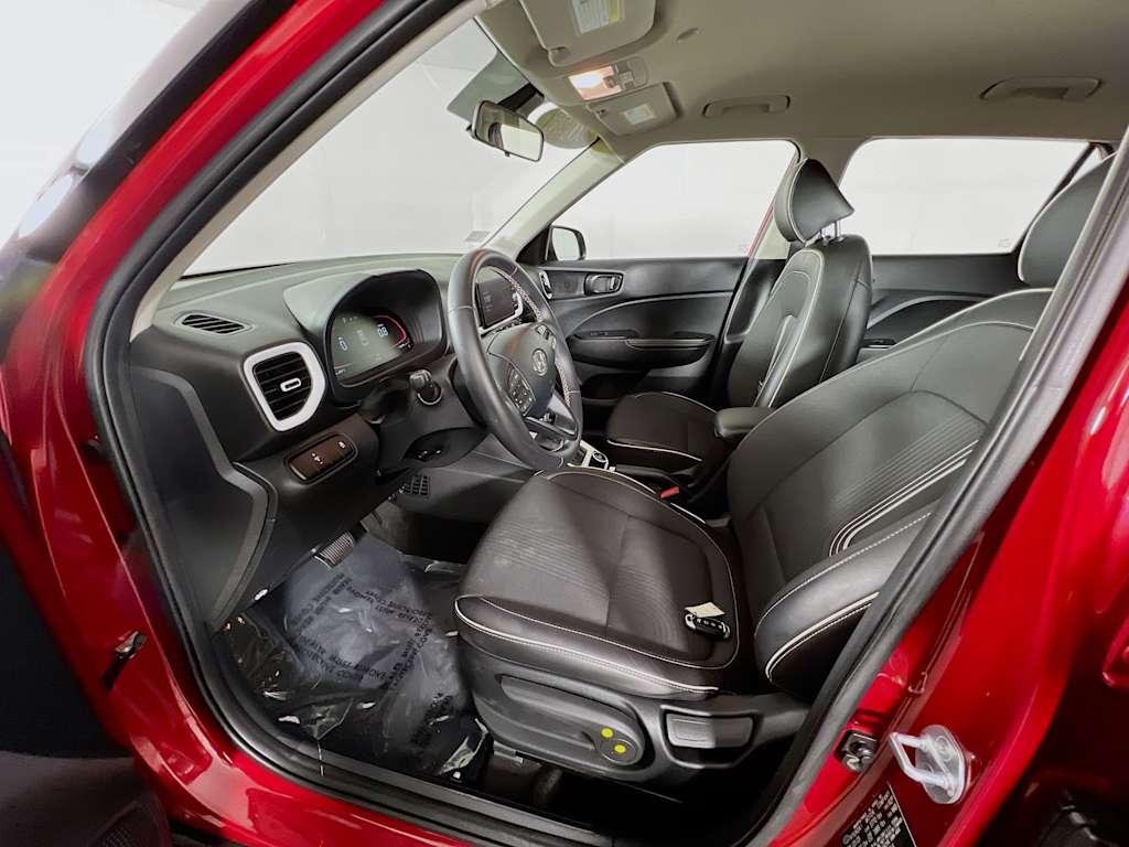 2023 Hyundai Venue — photo 22