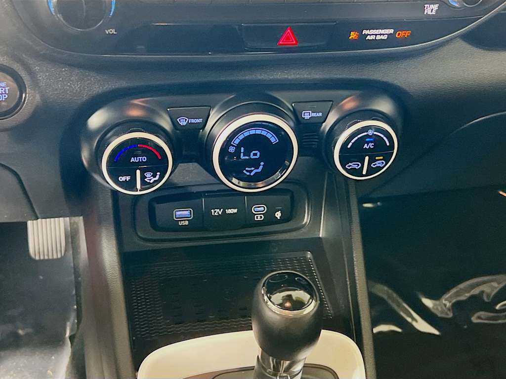 2023 Hyundai Venue — photo 16