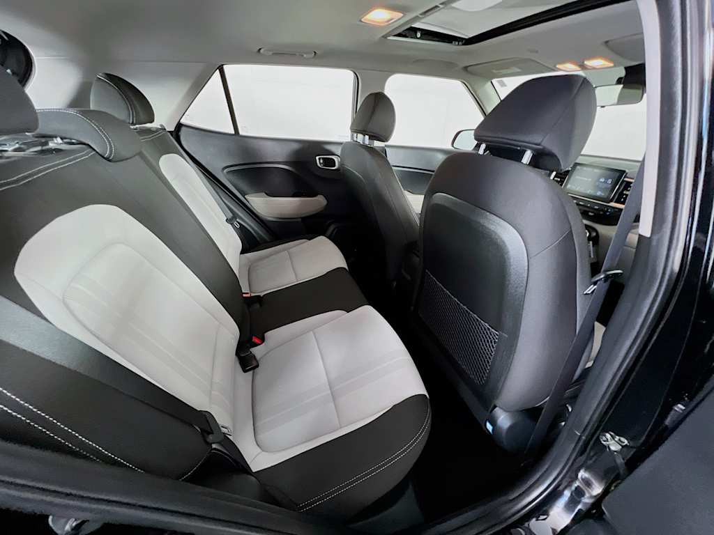 2023 Hyundai Venue — photo 26