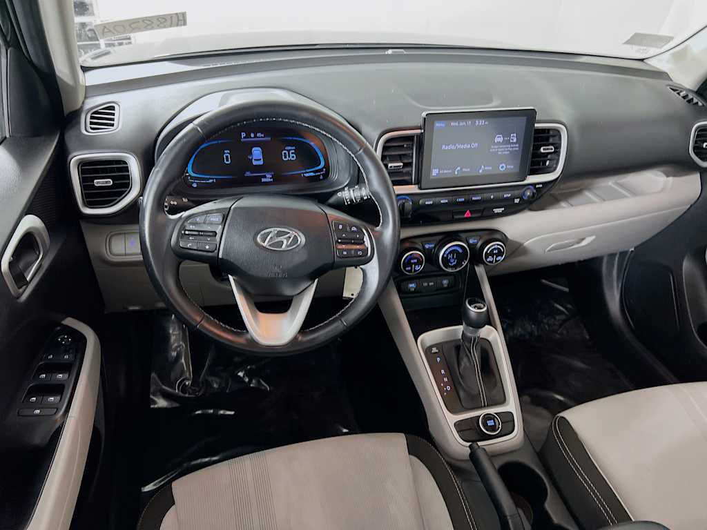 2023 Hyundai Venue — photo 22