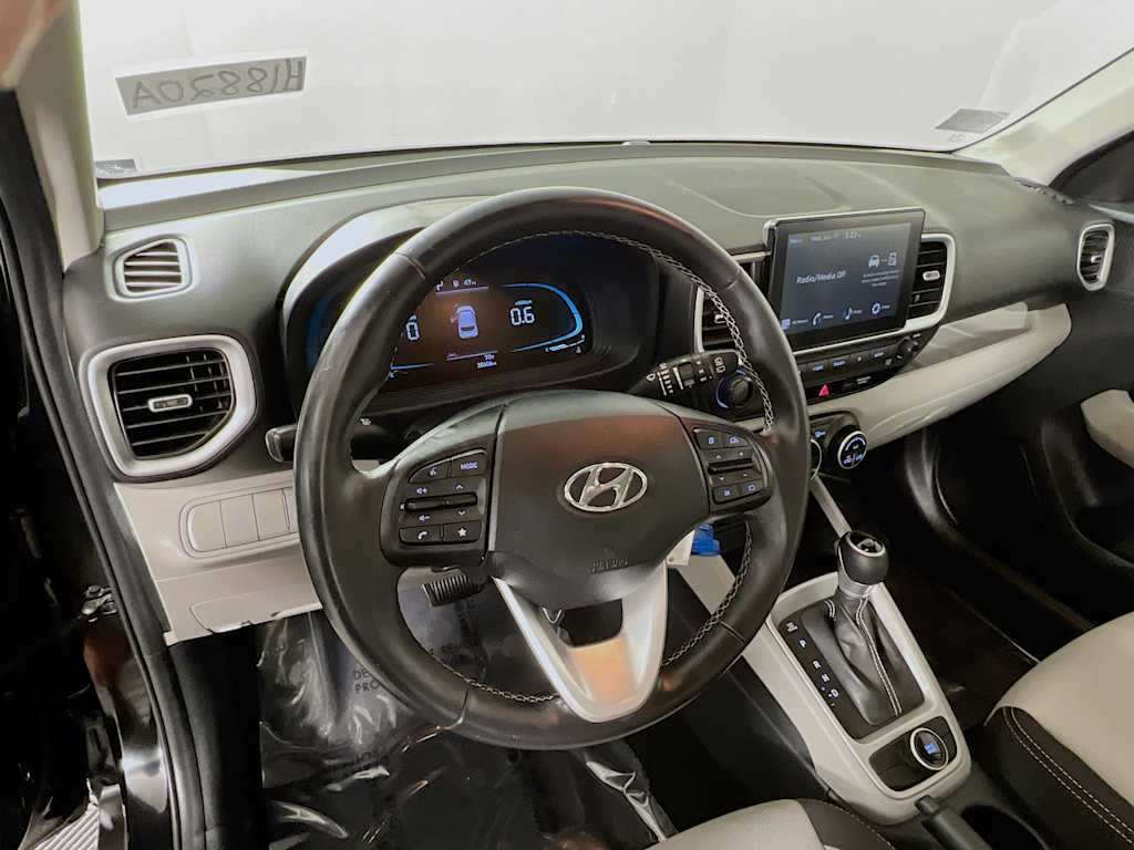 2023 Hyundai Venue — photo 11