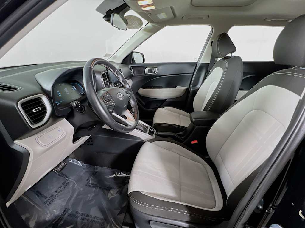 2023 Hyundai Venue — photo 21