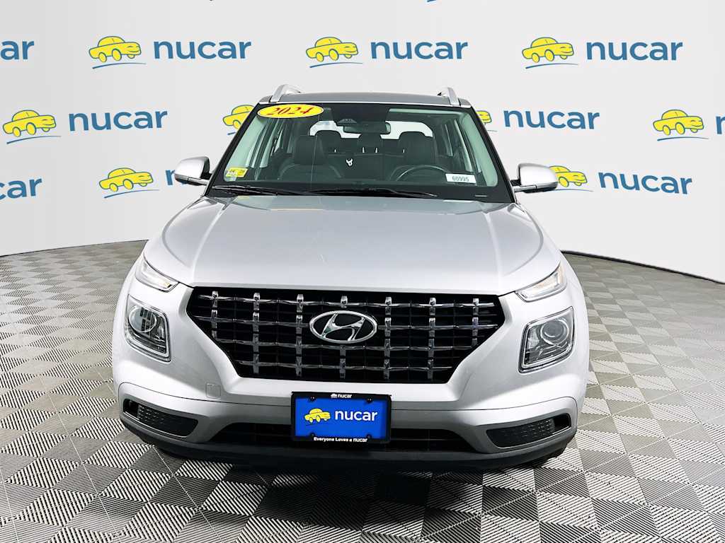 2024 Hyundai Venue — photo 2