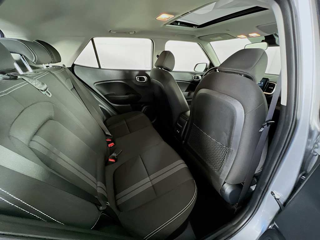 2024 Hyundai Venue — photo 25