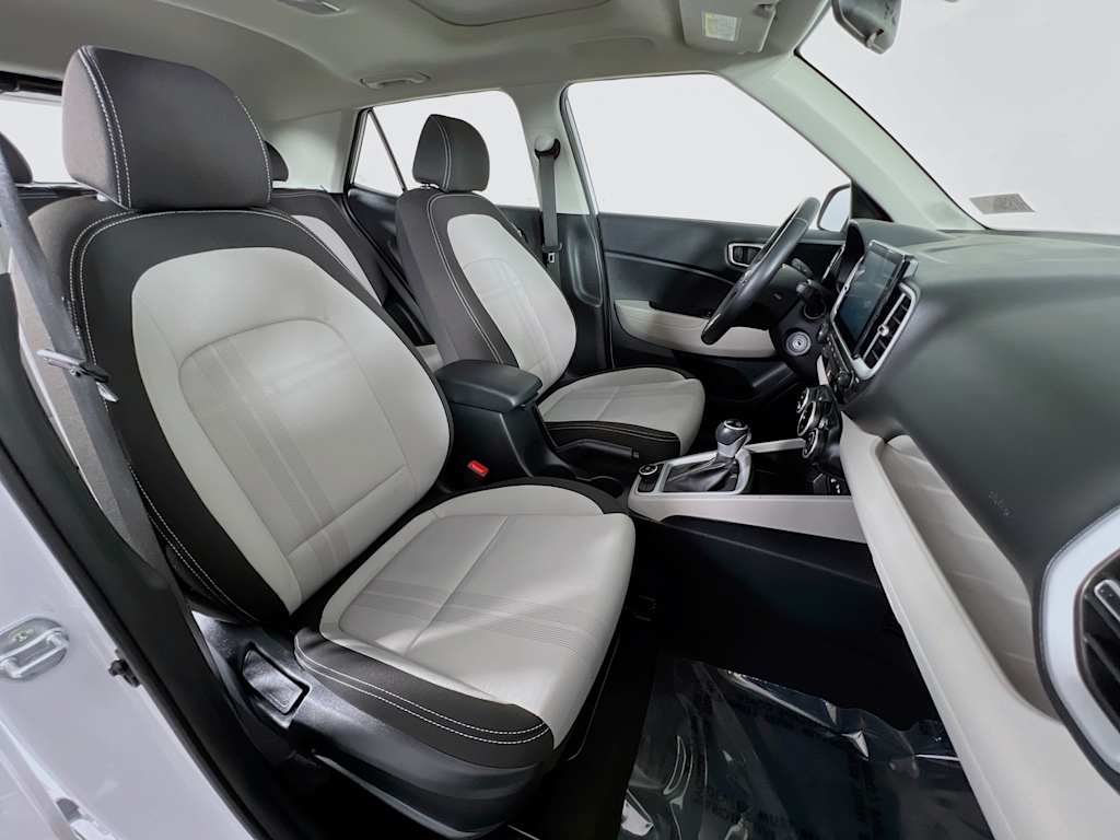2023 Hyundai Venue — photo 27