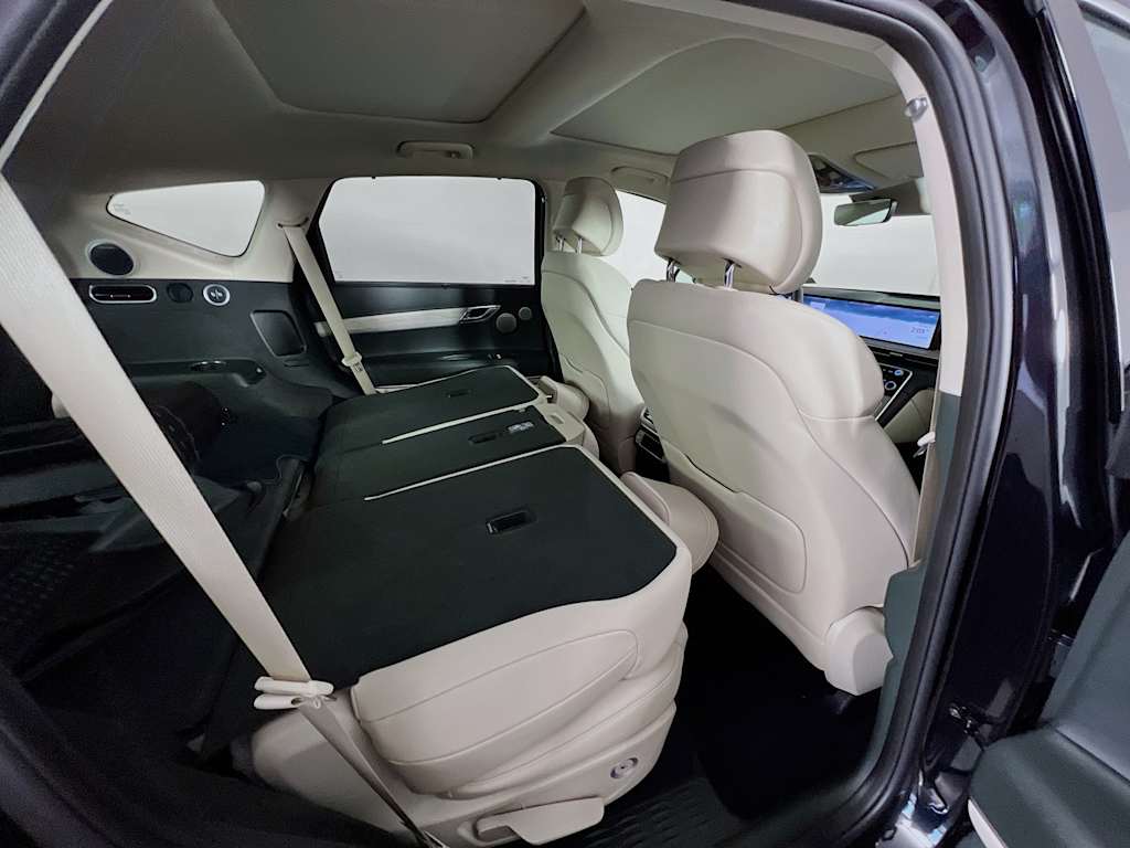 2025 Genesis GV80 — photo 28