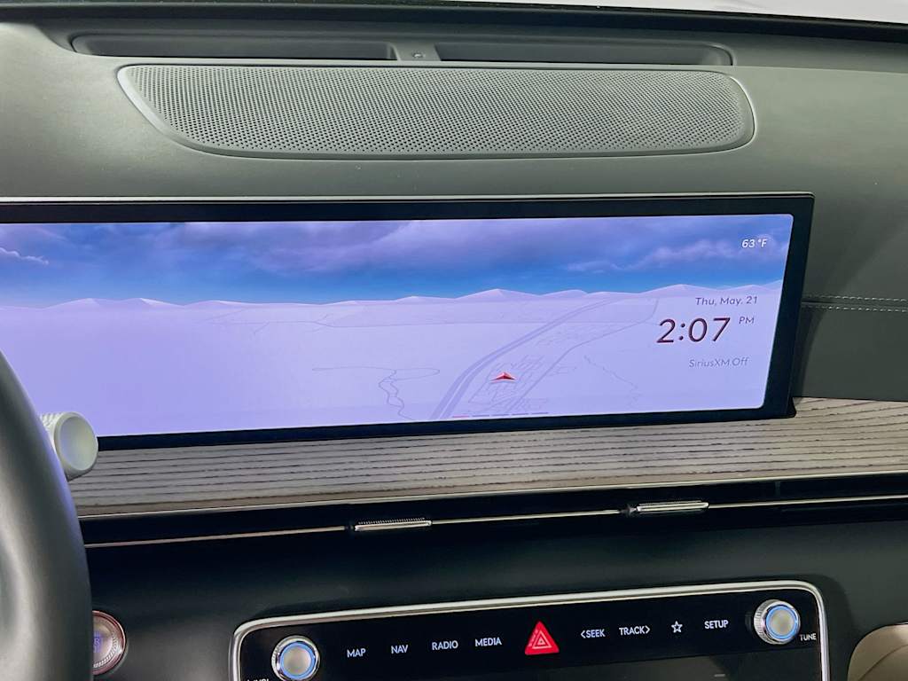 2025 Genesis GV80 — photo 13