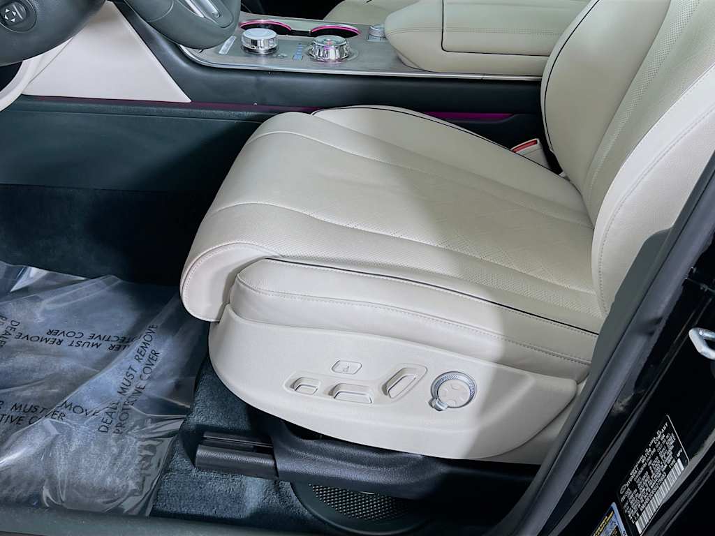2025 Genesis GV80 — photo 20