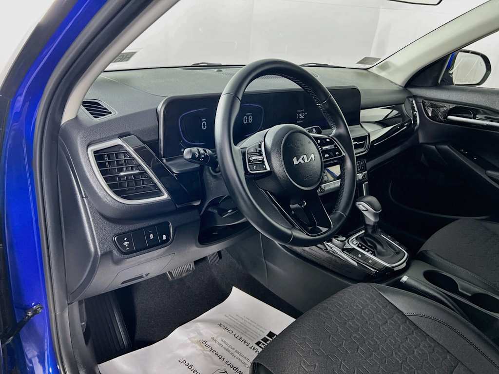 2025 Kia Seltos — photo 9