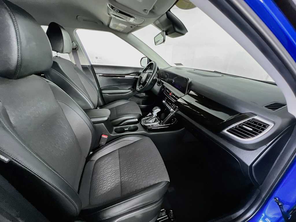 2025 Kia Seltos — photo 27