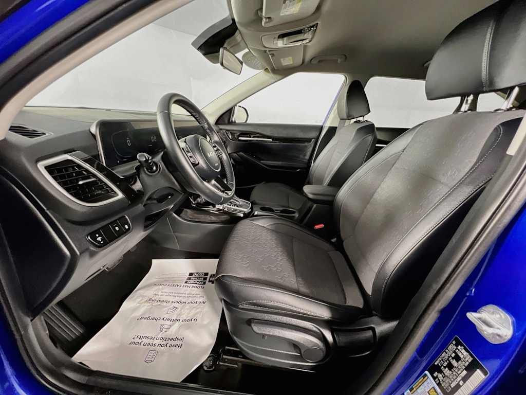2025 Kia Seltos — photo 21