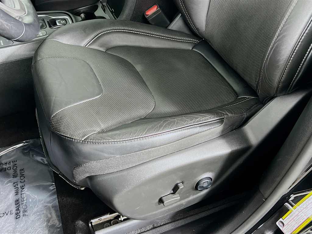 2021 Jeep Cherokee — photo 20
