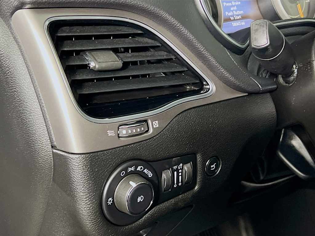 2021 Jeep Cherokee — photo 10
