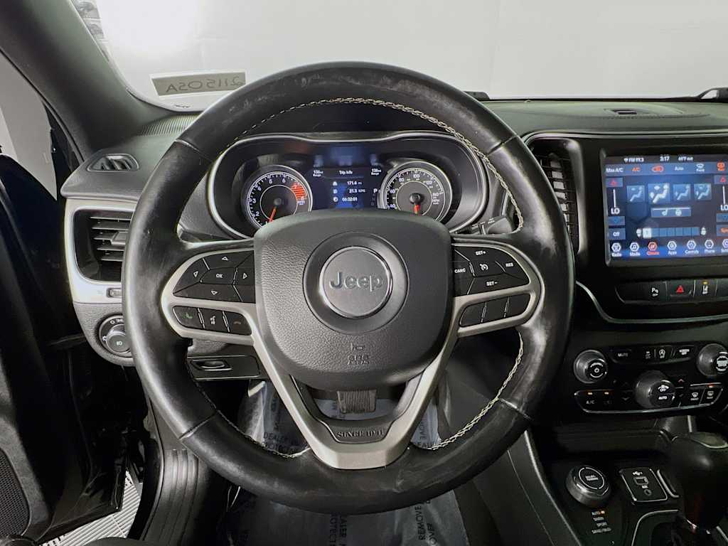 2021 Jeep Cherokee — photo 11