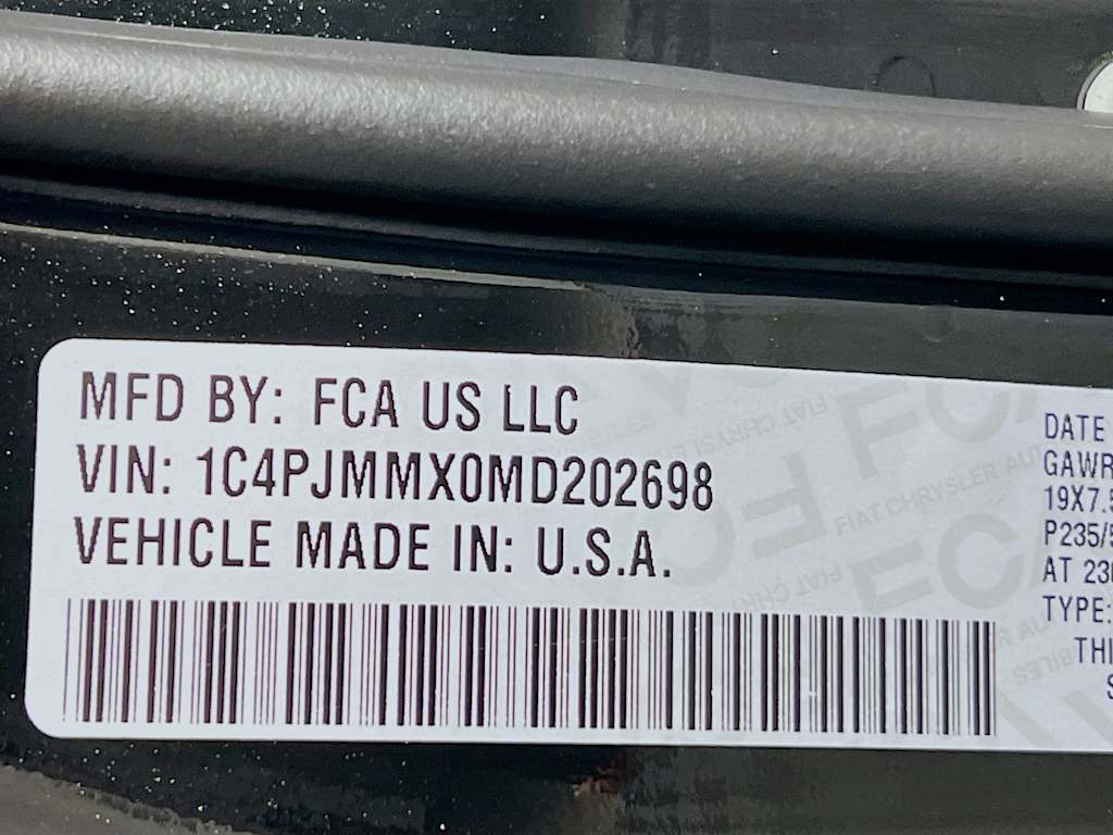 2021 Jeep Cherokee — photo 34