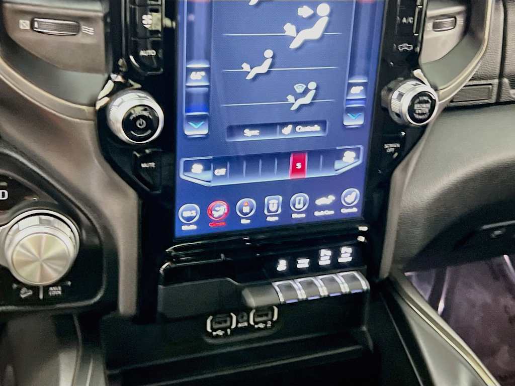 2021 Ram 1500 — photo 16