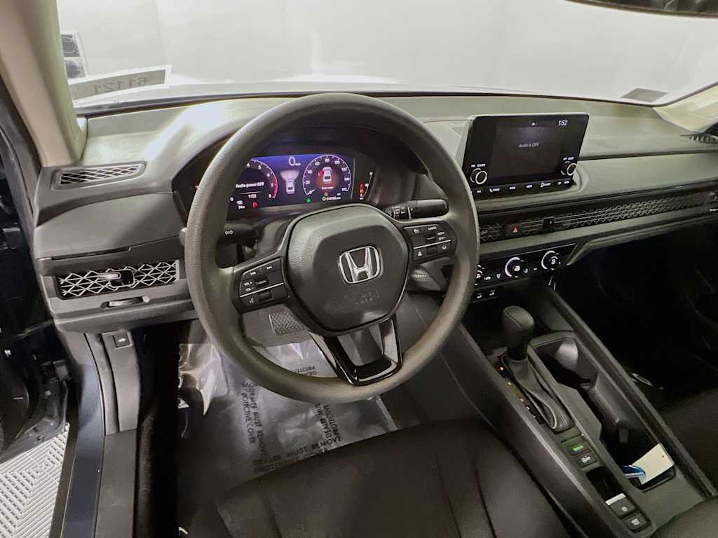 2025 Honda Accord — photo 11