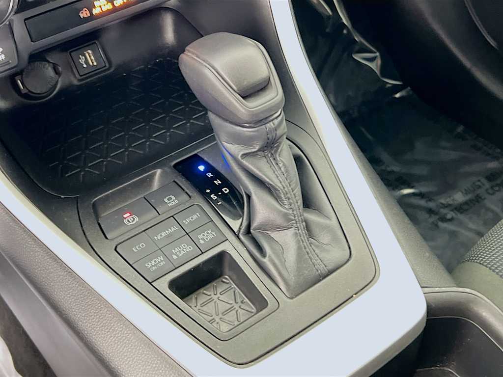 2023 Toyota RAV4 — photo 16
