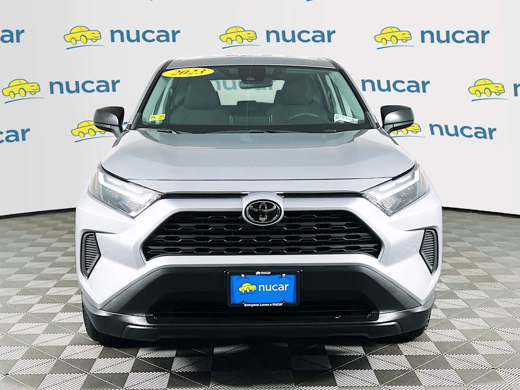 2023 Toyota RAV4 — photo 2