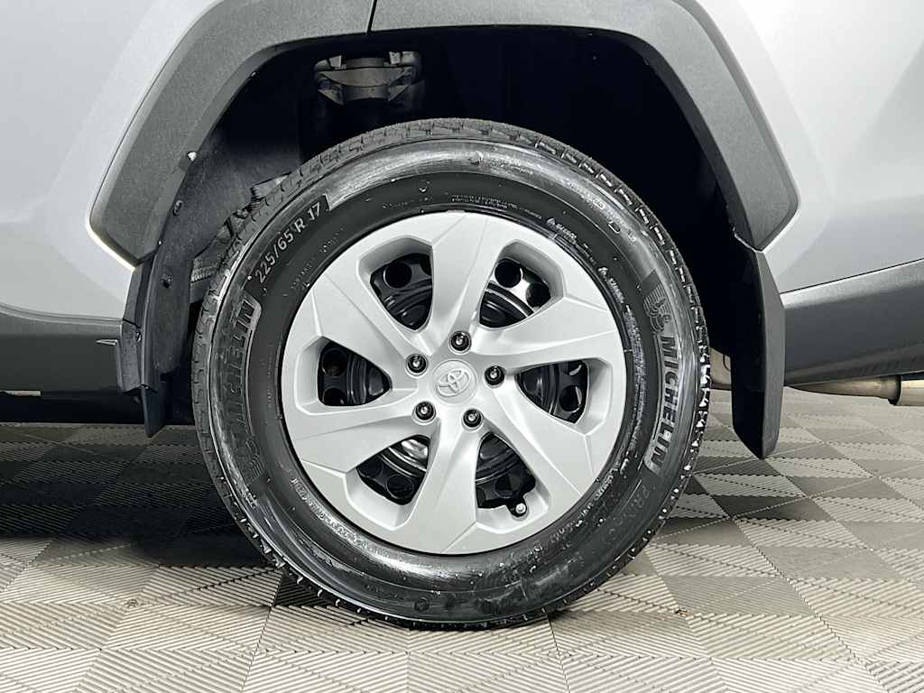 2023 Toyota RAV4 — photo 30