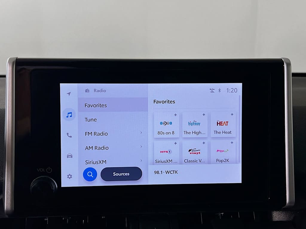 2023 Toyota RAV4 — photo 14