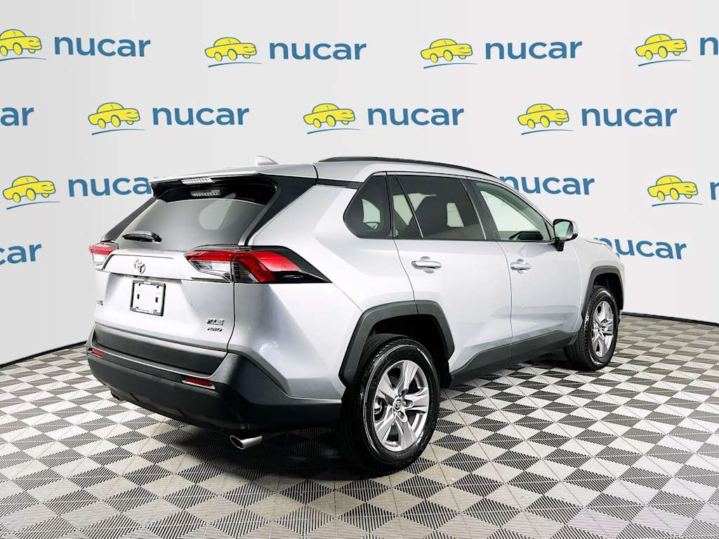 2025 Toyota RAV4 — photo 7