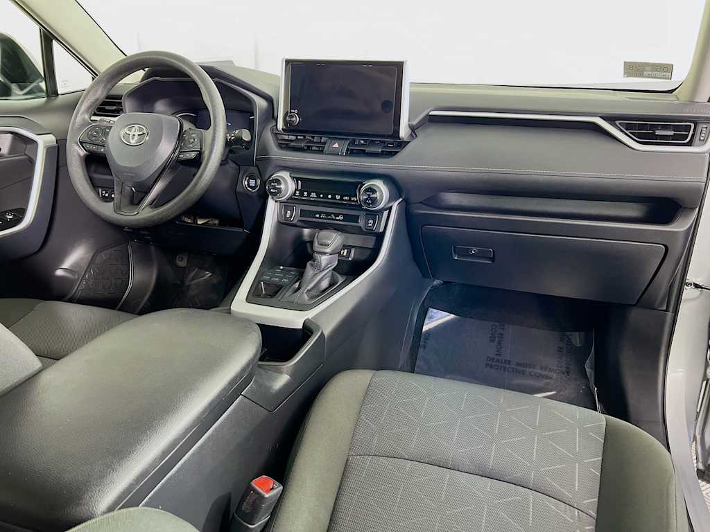 2025 Toyota RAV4 — photo 28
