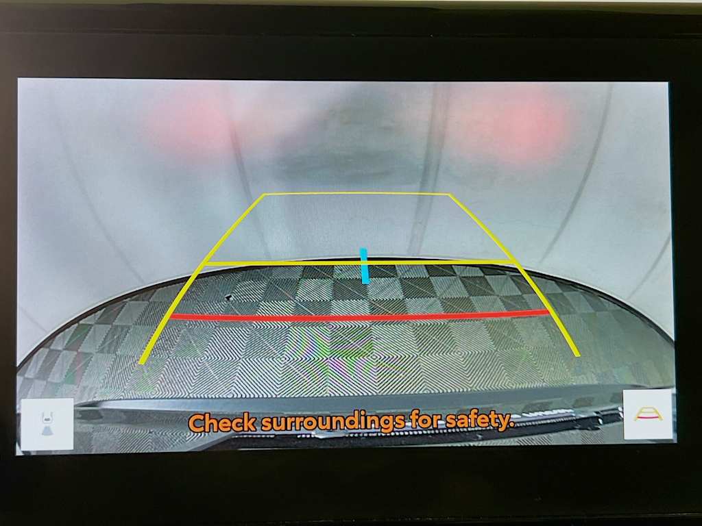 2025 Toyota RAV4 — photo 13