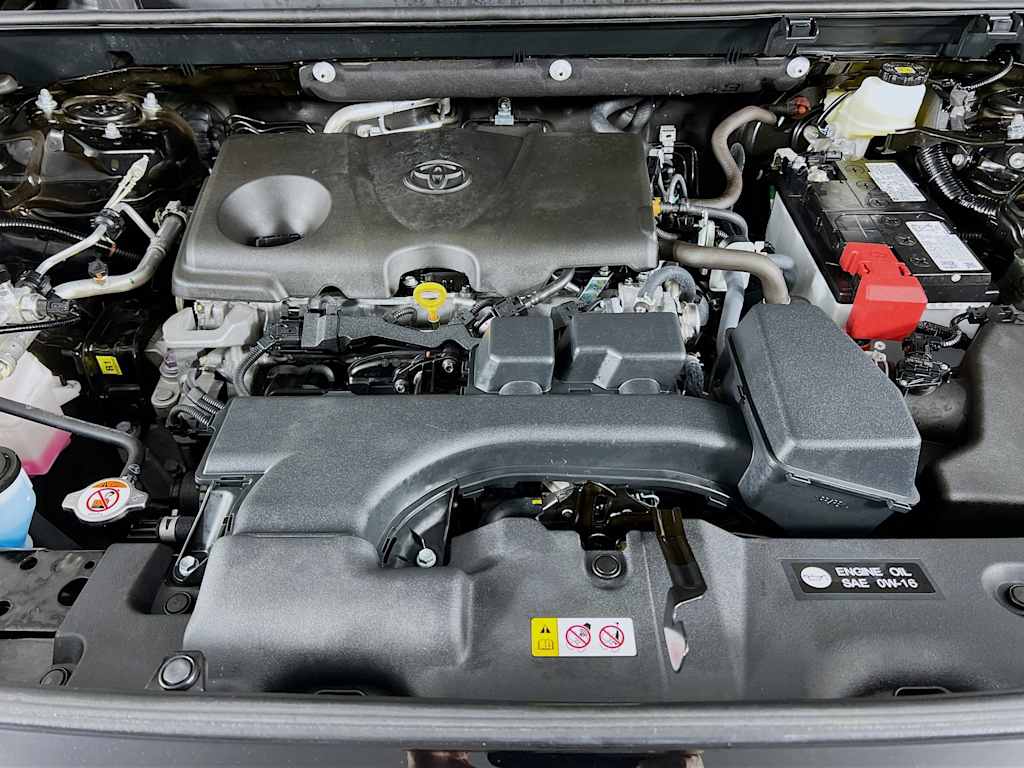 2025 Toyota RAV4 — photo 29