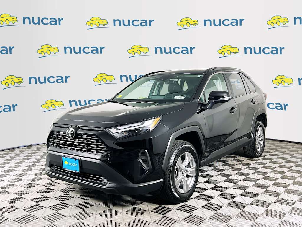 2025 Toyota RAV4 — photo 3