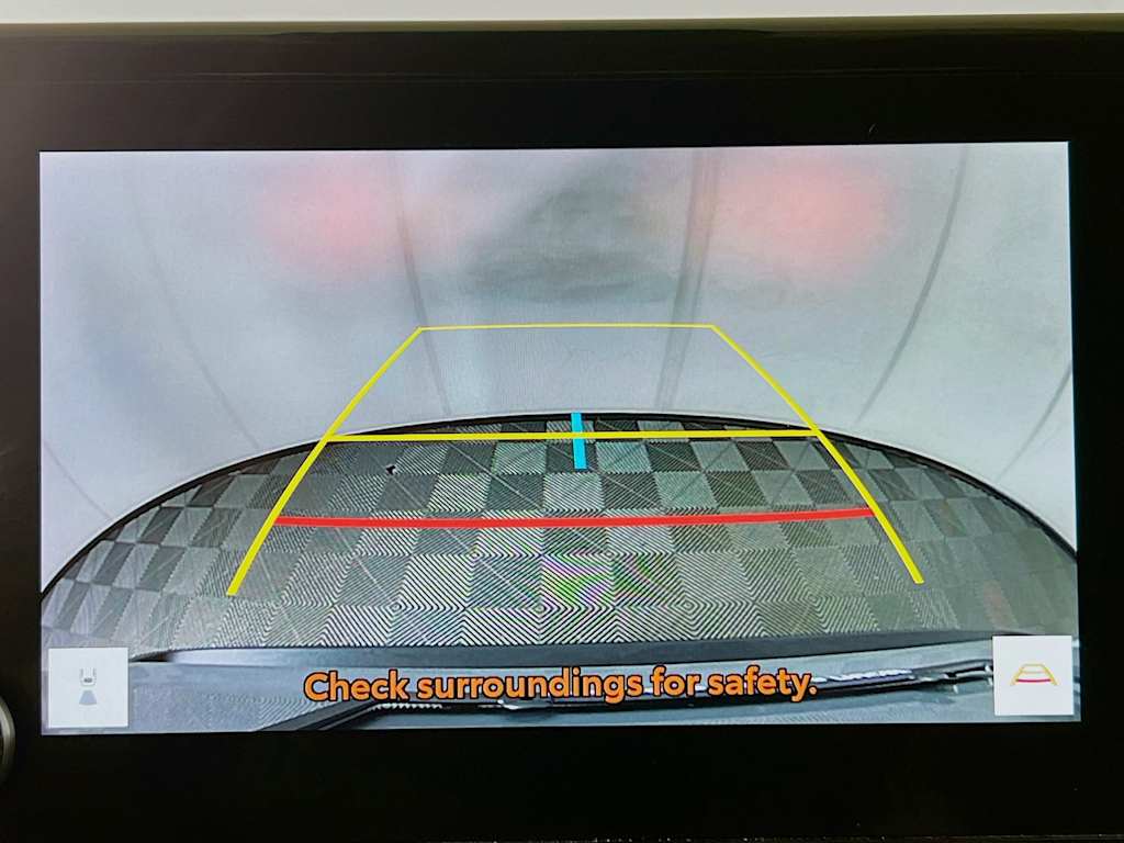 2025 Toyota RAV4 — photo 13