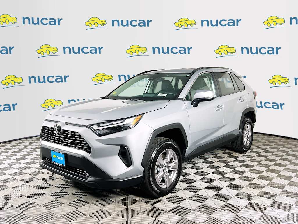 2025 Toyota RAV4 — photo 3