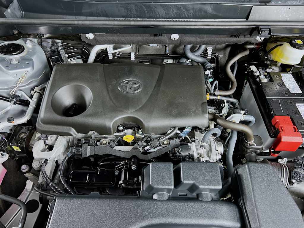 2025 Toyota RAV4 — photo 27