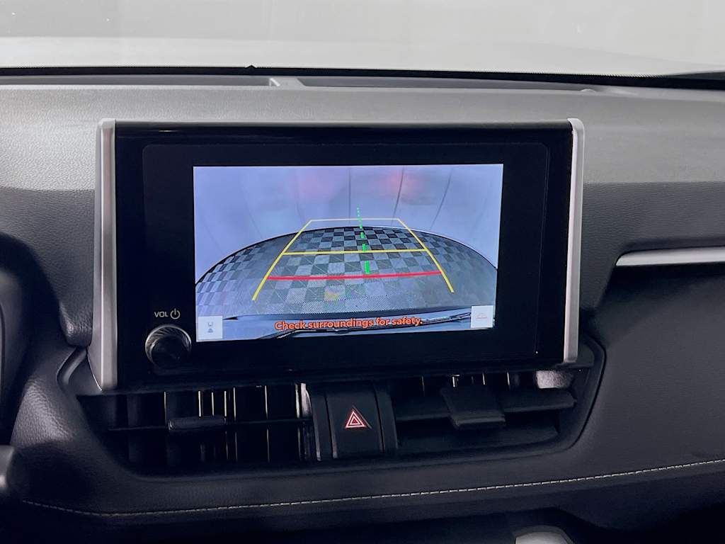 2025 Toyota RAV4 — photo 13