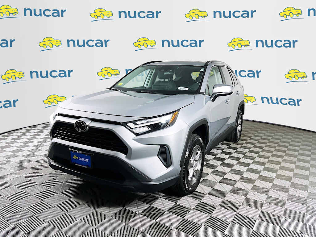 2025 Toyota RAV4 — photo 3