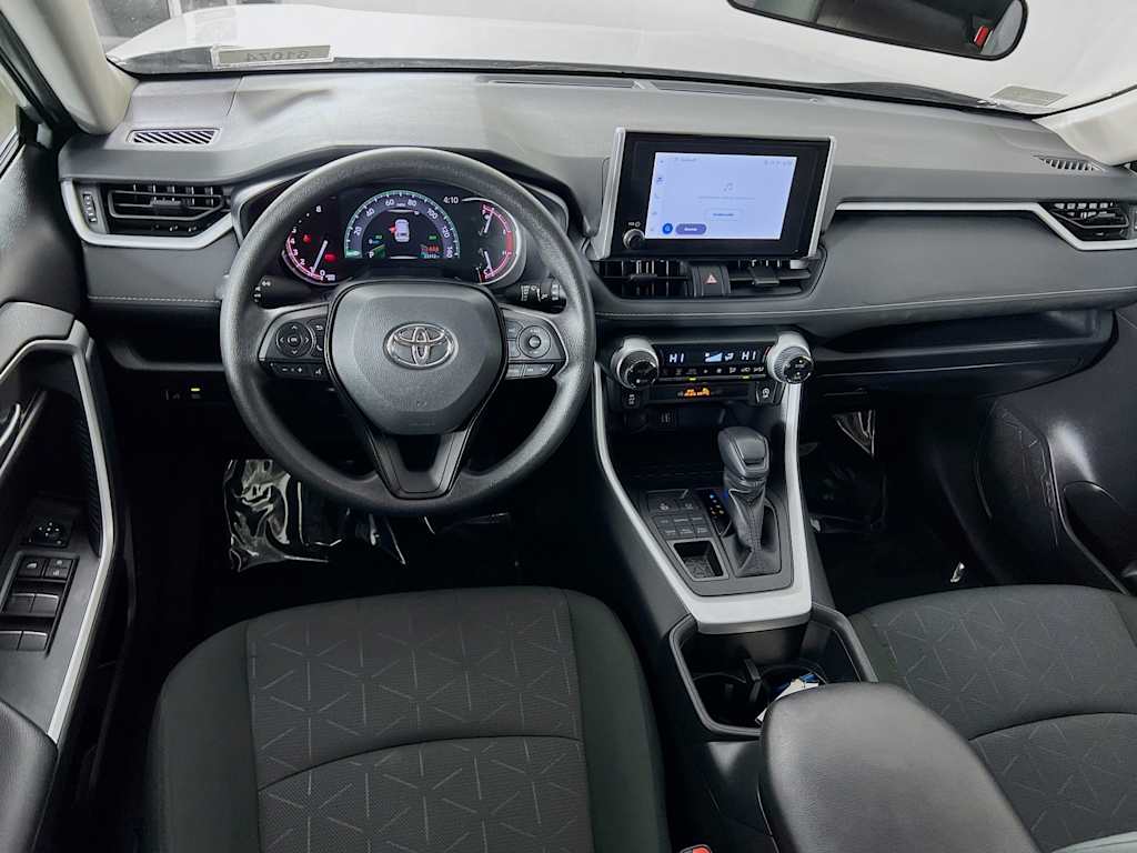 2025 Toyota RAV4 — photo 21